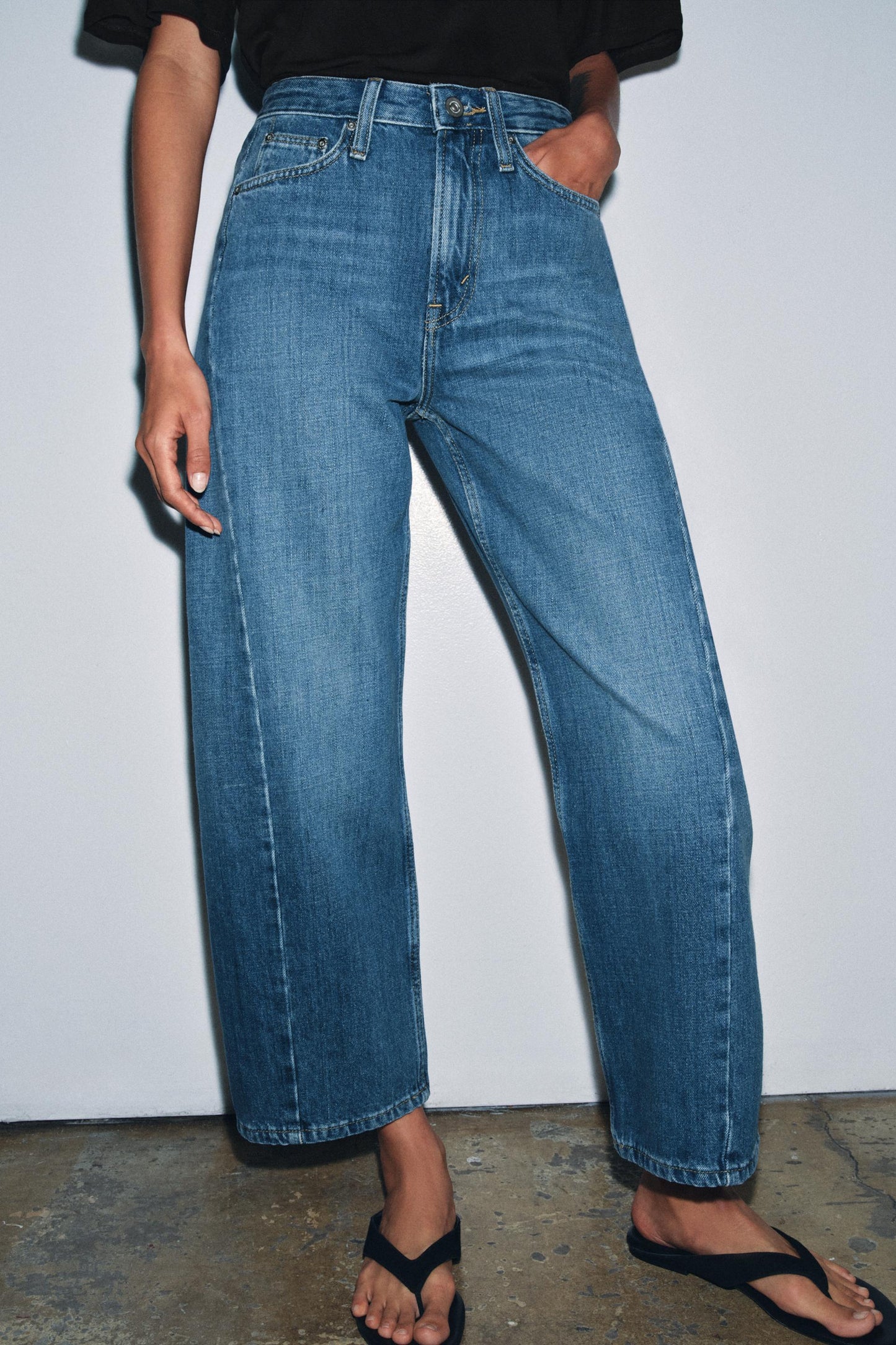 #4A6B87, Bleu moyen